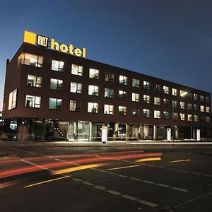 Kult Hotel